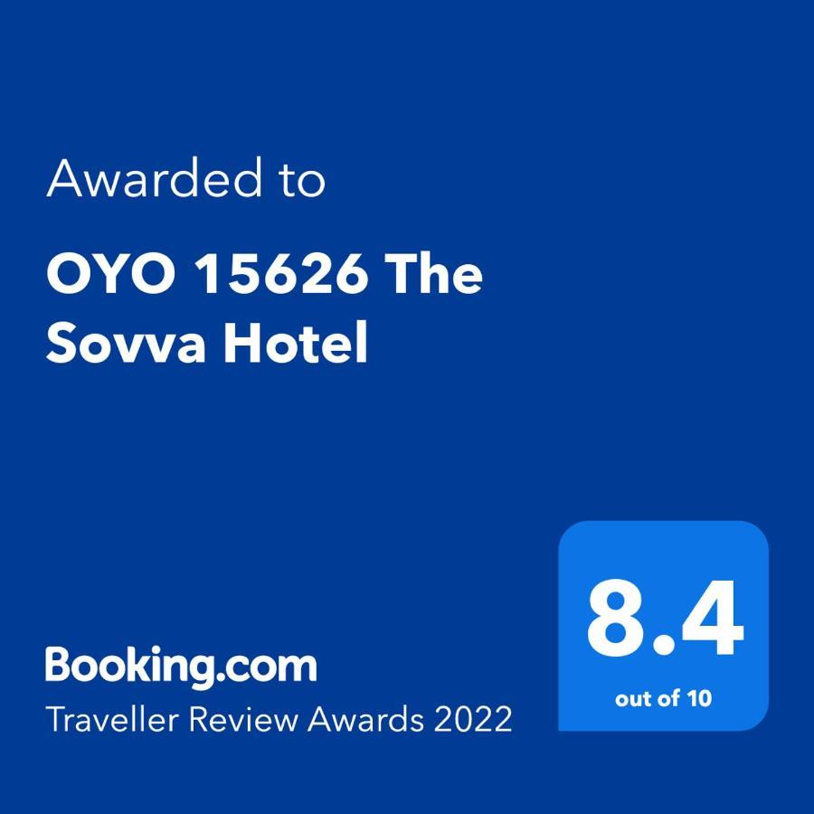 Oyo 15626 The Sovva Hotel Morjim Exterior photo